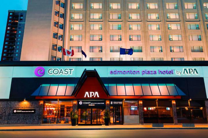 Coast Edmonton Plaza Hotel 